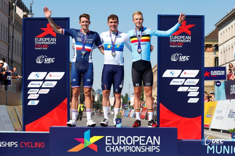 European Championships Munich 2022 - 2022 UEC Road Elite European Championships - Men's Road Race - 14/08/2022 - Fabio Jakobsen (NED) - Arnaud Demare (FRA) - Tim Merlier (BEL) - photo Luca Bettini/UEC/SprintCyclingAgency?2022